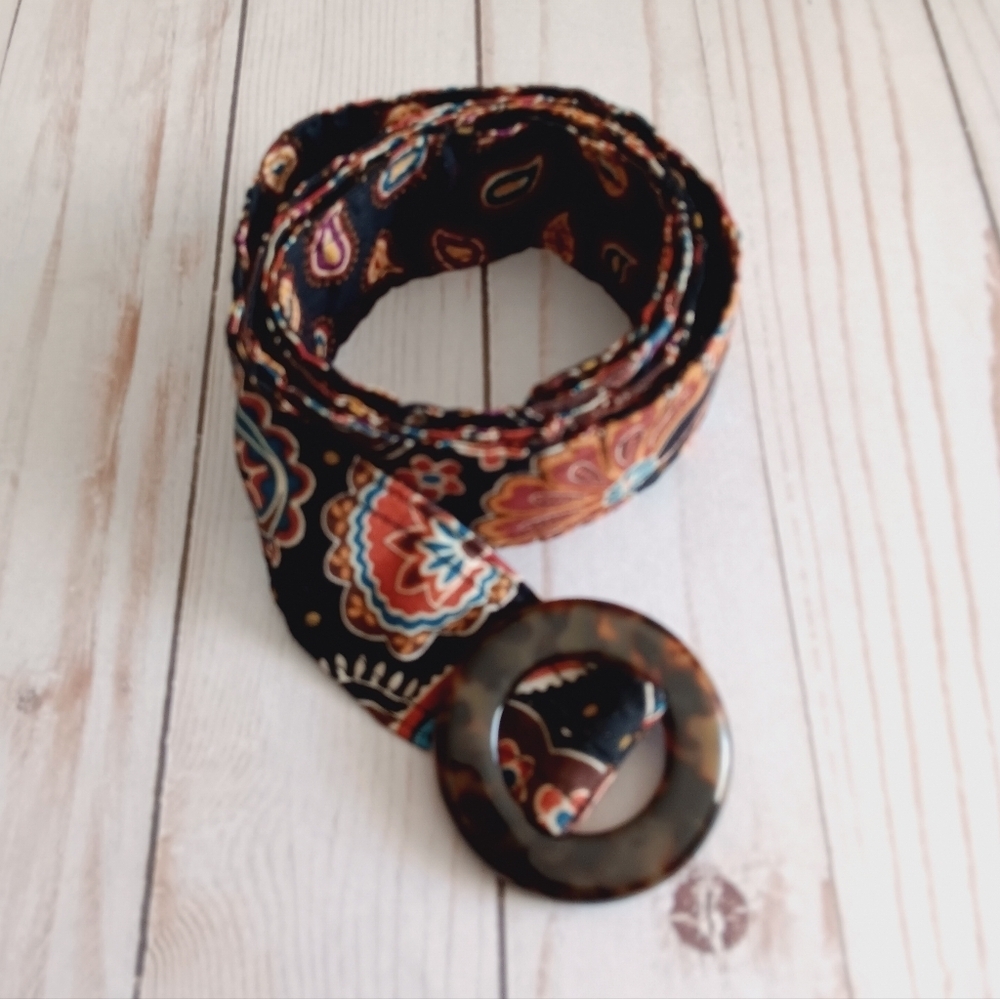 Vera Bradley| Paisley Print Belt with Tortoise Shell Buckle - Picture 3 of 3